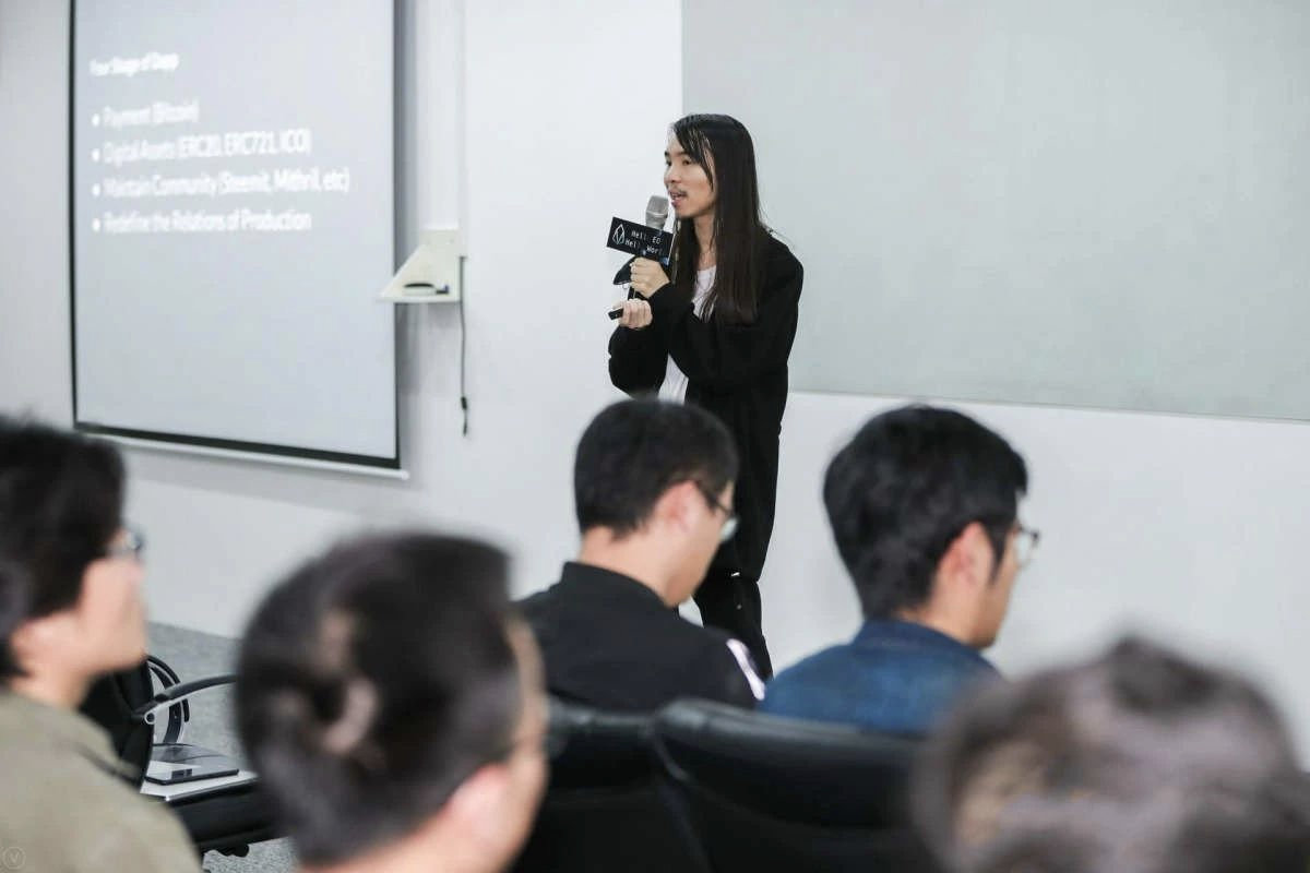 小岛美奈子：区块链女装天才程序员的故事配图(8)