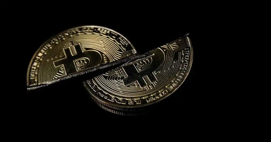 比特币完成减半，S9矿工关机